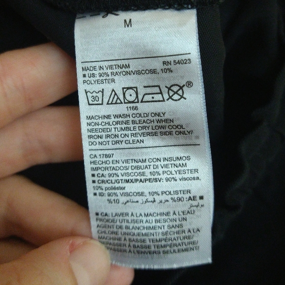 🌹Old Navy Black Shorts with Drawstring Paper bag waist Size Medium - Picture 6 of 6